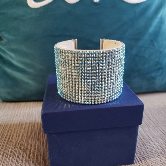 Swarovski Bracelet - Picture 2 of 7